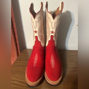 Vintage Lucchese 2000 Red and Cream Stingray Boots